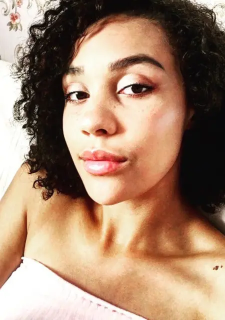 Я Нора, 26, знакомлюсь без обязательств в Анапе