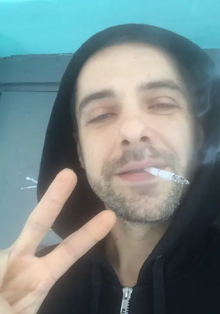 Максим из Лобни, мне 41, познакомлюсь для приятного времяпровождения