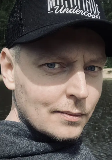 Я Pavel, 44, знакомлюсь на одну ночь в Вологде