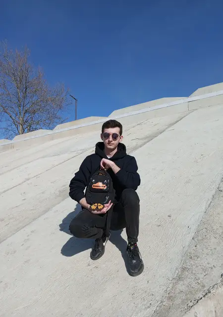 Игорь из Майкопа, мне 21, познакомлюсь на одну ночь