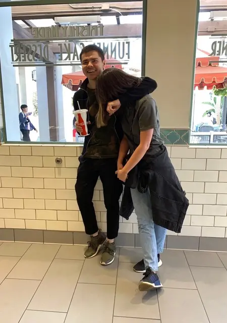 Я Кирилл, 28, из Вологды, ищу знакомство для приятного времяпровождения