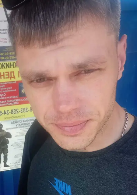 Я Евгений, 38, из Новосибирска, ищу знакомство для приятного времяпровождения