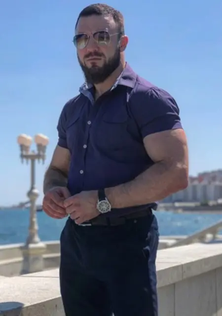 Я Михаил, 40, знакомлюсь без обязательств в Новороссийске