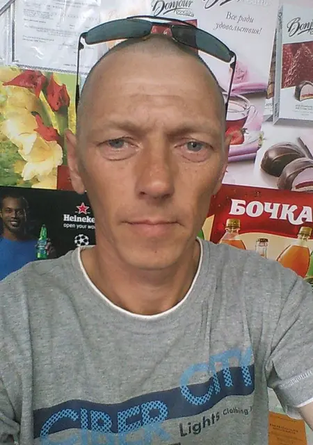 Я Павел, 47, знакомлюсь на одну ночь в Мирном