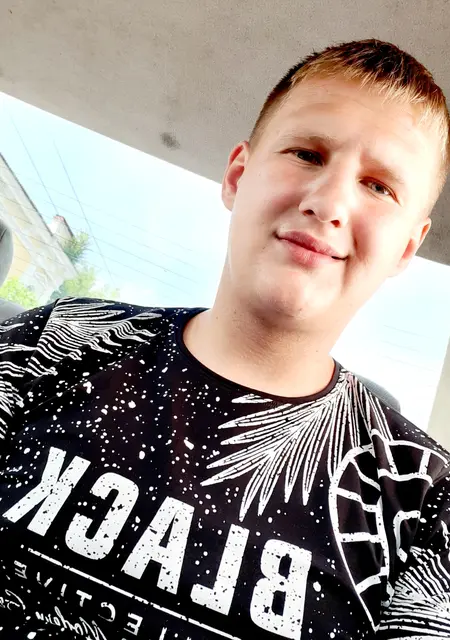 Я Александр, 29, знакомлюсь для вирта в Бобруйске