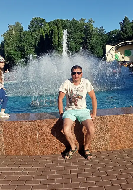 Никита из Новомосковска, ищу на сайте общение