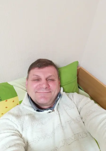 Я Сергей, 51, из Сургута, ищу знакомство для приятного времяпровождения