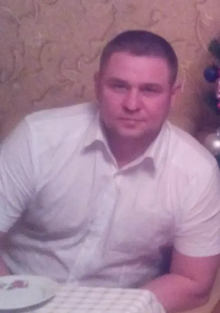 Роман из Старого Оскола, ищу на сайте знакомства на одну ночь