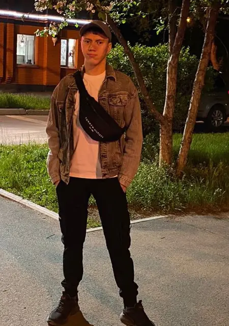 Андрей из Абакана, ищу на сайте знакомства без обязательств