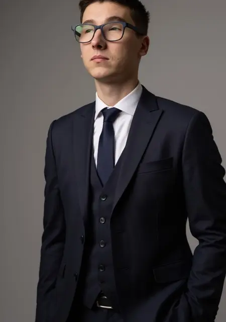 Искандер из Йошкар-Олы, мне 27, познакомлюсь на одну ночь