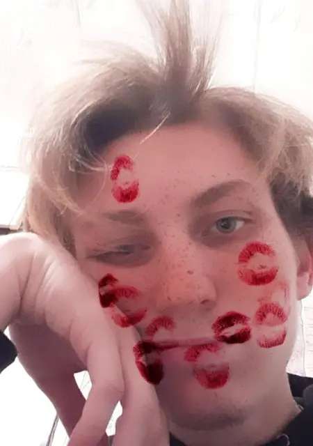 Егор из Феодосии, ищу на сайте приятное времяпровождение