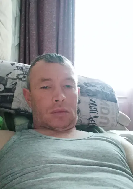 Михаил из Новочебоксарска, ищу на сайте знакомства без обязательств