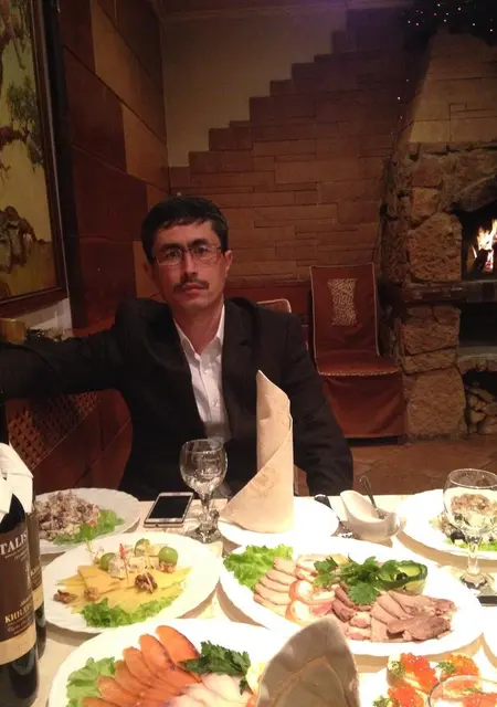 Тимур из Серпухова, мне 47, познакомлюсь без обязательств