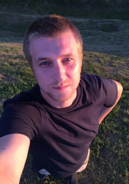 Александр из Лобни, ищу на сайте знакомства на одну ночь