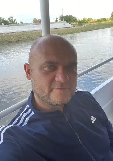 Я Александр, 42, знакомлюсь для дружбы в Мирном