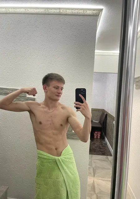 Виталий из Абинска, мне 20, познакомлюсь на одну ночь