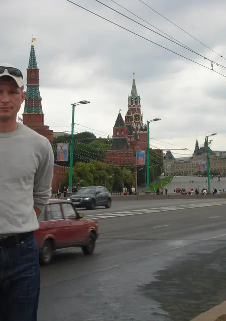 Я Виталий, 41, знакомлюсь на одну ночь в Колпине