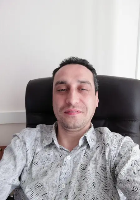 Я Рамиль, 41, знакомлюсь на одну ночь в Стрежевом