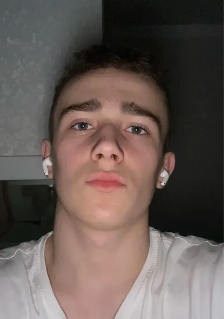 Даниил из Ставрополя, ищу на сайте знакомства на одну ночь