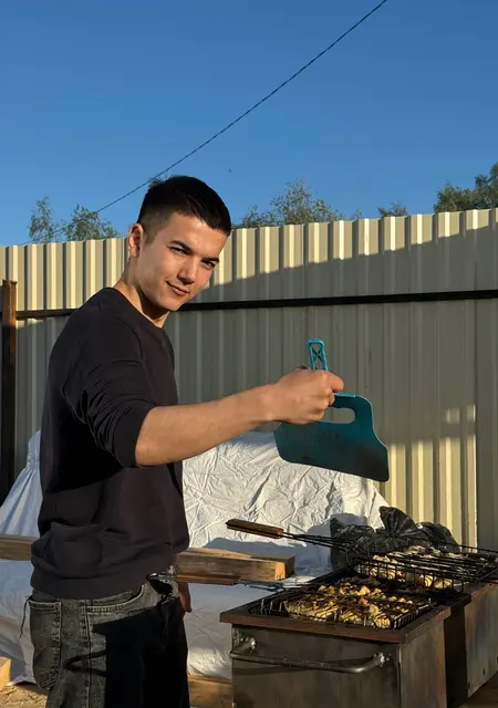 Анатолий из Обнинска, мне 24, познакомлюсь на одну ночь