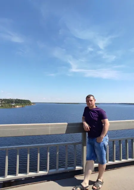 Иван из Тамбова, мне 33, познакомлюсь для дружбы