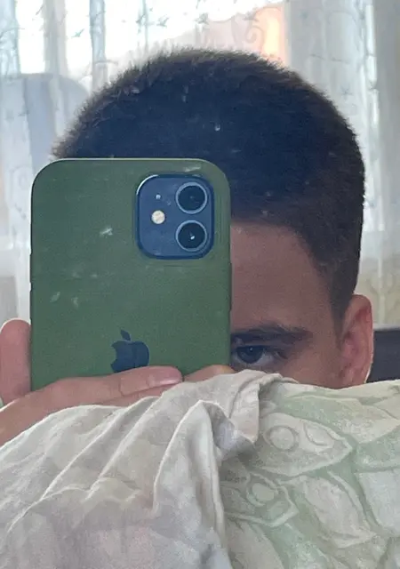 Я Ярослав, 21, знакомлюсь для постоянных отношений в Сургуте