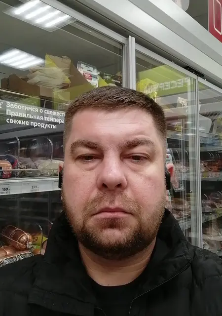 Я Алексей, 44, из Нефтеюганска, ищу знакомства на одну ночь