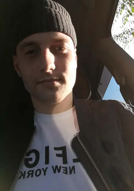 Влад из Абакана, мне 26, познакомлюсь на одну ночь