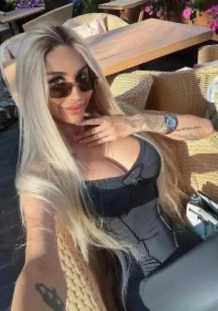 Я Виктория, 27, знакомлюсь без обязательств в Каменске