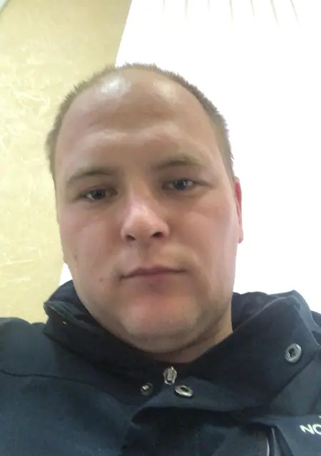 Влад из Ржева, мне 31, познакомлюсь без обязательств