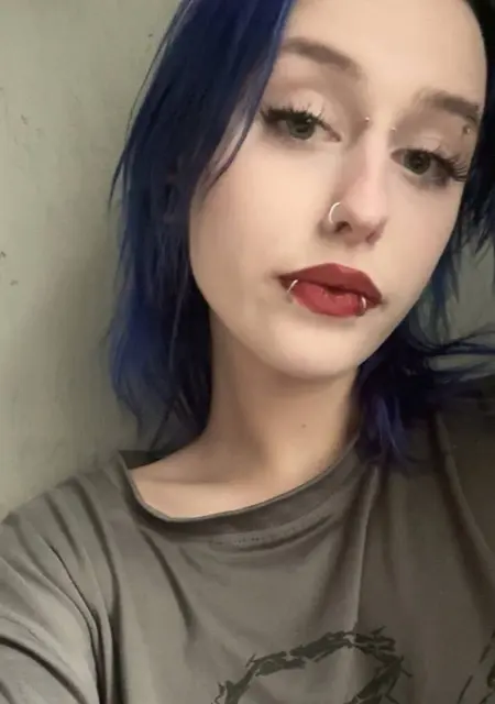 Евгения из Череповца, мне 20, познакомлюсь для вирта