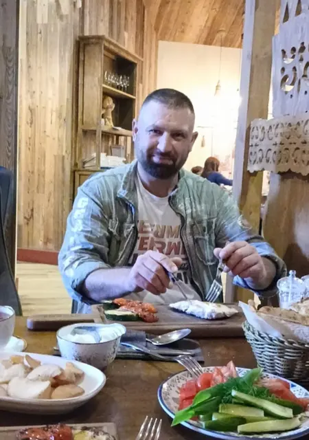 Вячеслав из Санкт-Петербурга, мне 42, познакомлюсь для дружбы