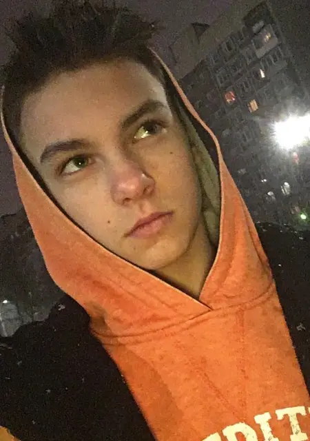 Я Влад, 18, из Кимр, ищу знакомство для общения