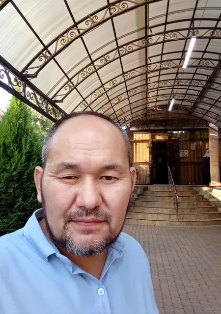 Я Артур, 45, знакомлюсь без обязательств в Астрахани