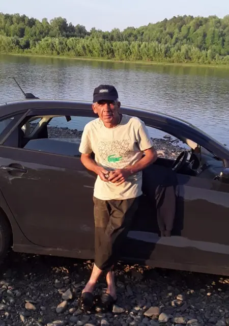 Александр из Норильска, мне 25, познакомлюсь без обязательств