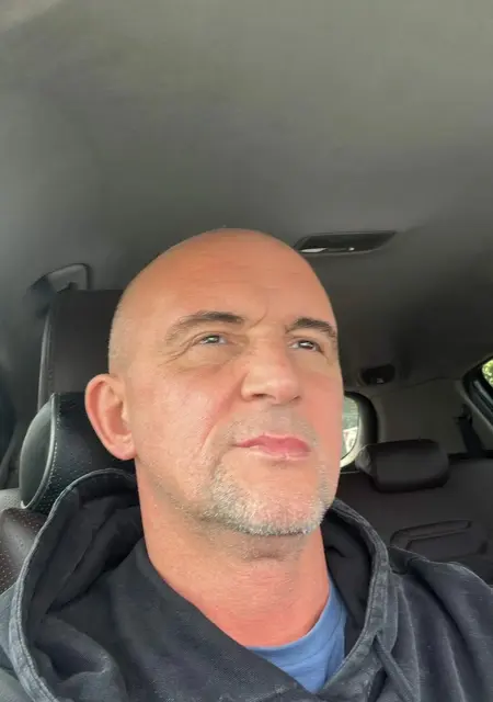 Миша из Балашихи, ищу на сайте постоянные отношения