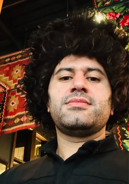 Я Руслан, 29, из Комсомольска-на-Амуре, ищу знакомства на одну ночь