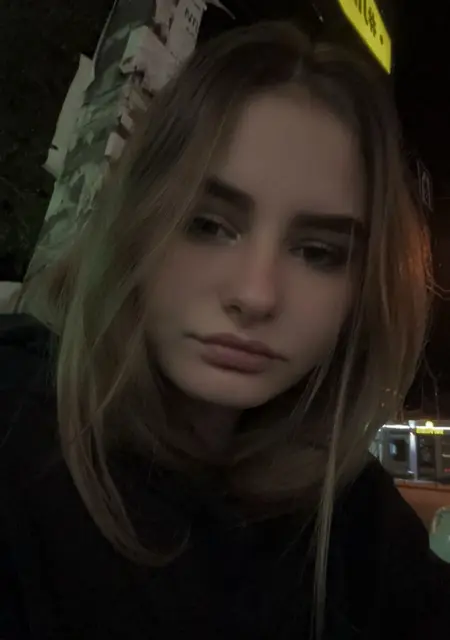 Вероника из Санкт-Петербурга, ищу на сайте знакомства без обязательств