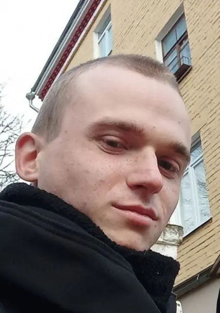 Я Даниил, 21, из Вышнего Волочка, ищу знакомства без обязательств