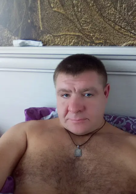 Я Вячеслав, 43, знакомлюсь без обязательств в Череповце