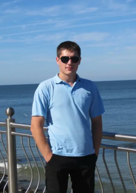 Илья из Рязани, ищу на сайте знакомства без обязательств