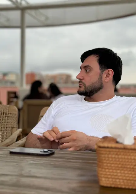 Magomed из Тарусы, ищу на сайте знакомства без обязательств