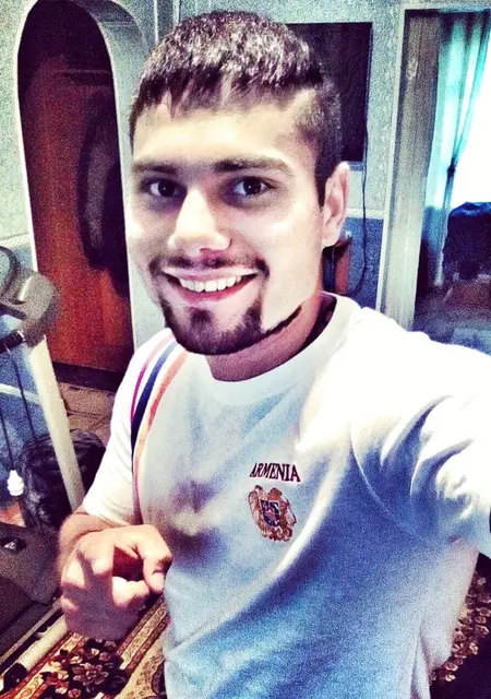 Я Михаил, 29, знакомлюсь на одну ночь в Благовещенске