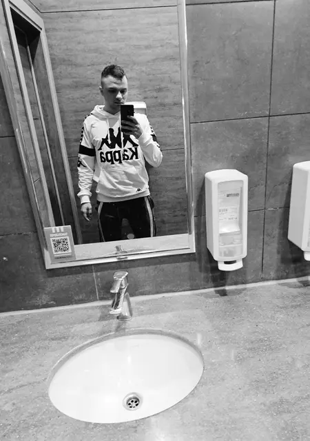 Вкмакдрон из Красногорска, мне 25, познакомлюсь для постоянных отношений