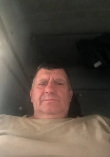 Я Владимир, 52, из Темрюка, ищу знакомство для приятного времяпровождения