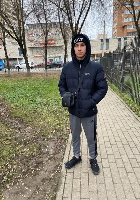 Я Максим, 21, знакомлюсь без обязательств в Подольске