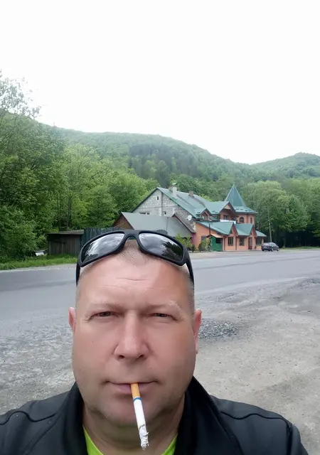 Alecsandr из Львова, ищу на сайте знакомства без обязательств