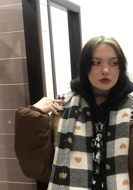 Дарина из Санкт-Петербурга, мне 21, познакомлюсь для вирта