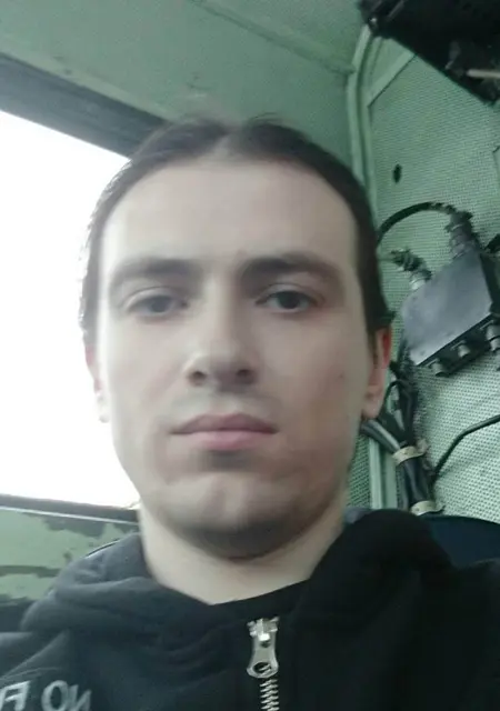 Я Oleg, 32, знакомлюсь для общения в Гатчине