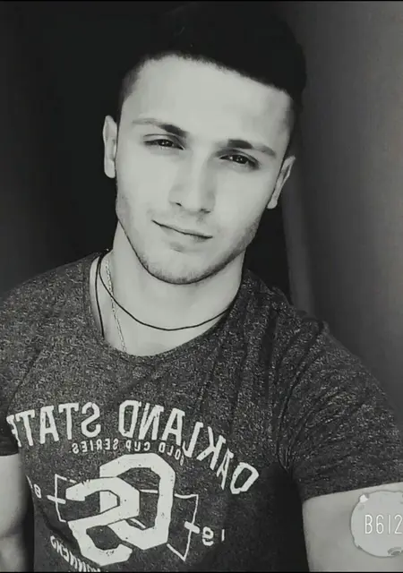 Тимур из Октябрьского, мне 28, познакомлюсь на одну ночь